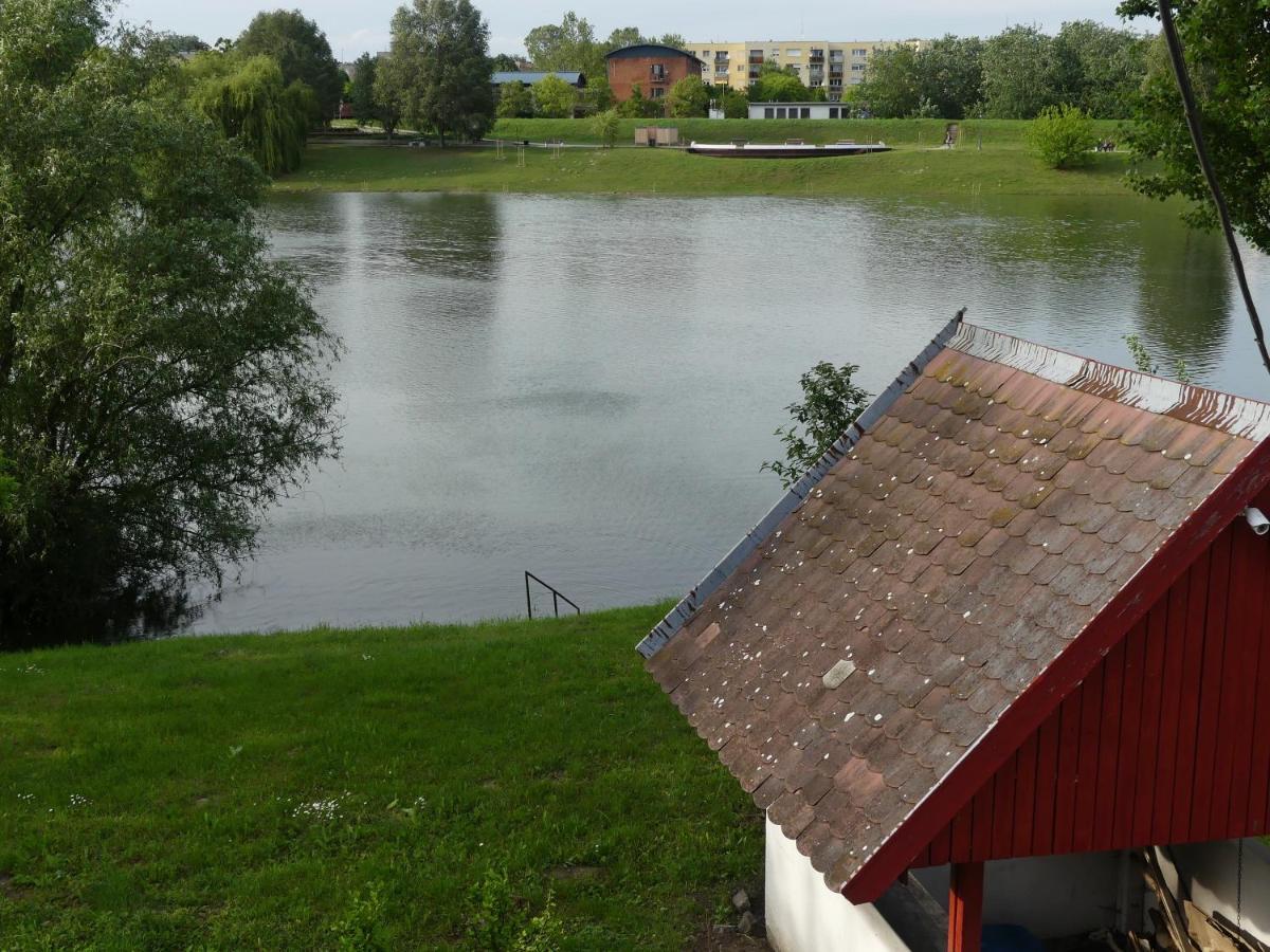 Napsugar Apartman Baja Buitenkant foto