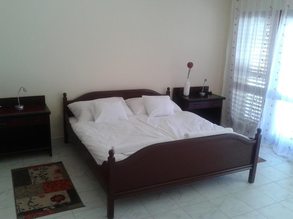 Napsugar Apartman Baja Kamer foto